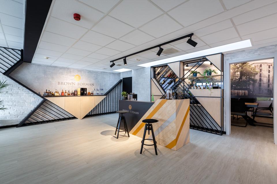 Büro I BROWN FORMAN BÜRO I 2019